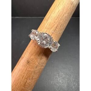 Vintage 3 stone CZ sterling silver ring size 7